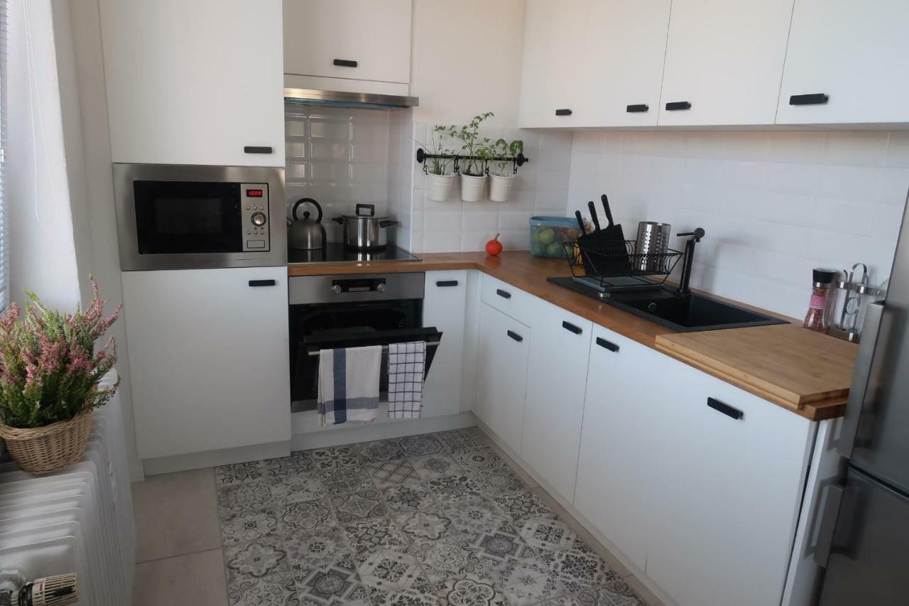 Hniezdo V Raji 1 - Luxurious Apartment 3 Min Walk To City Center สปิชสกา โนวา เวส ภายนอก รูปภาพ